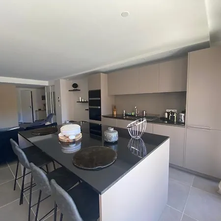 Lägenhet 100m2 Standing Centre De St Trop