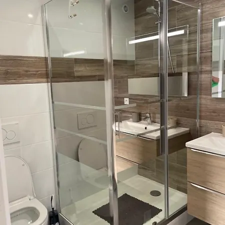 100m2 Standing Centre De St Trop Apartman